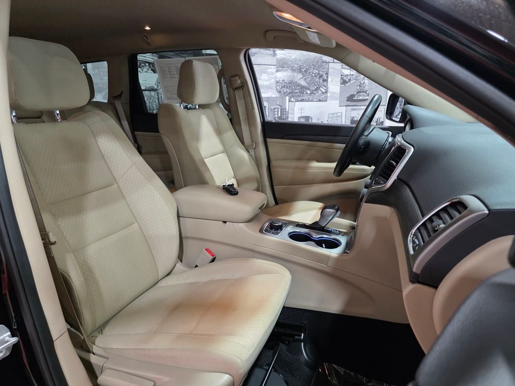2019 Jeep Grand Cherokee Laredo E