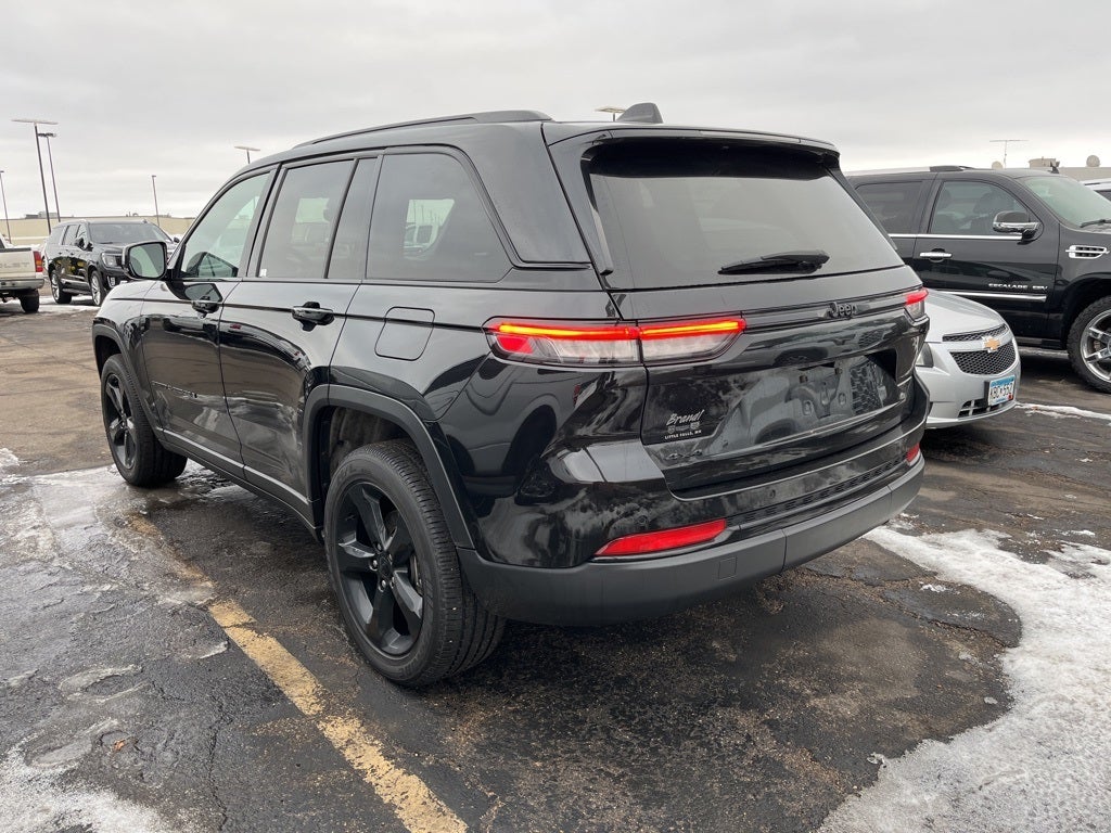 2023 Jeep Grand Cherokee Altitude