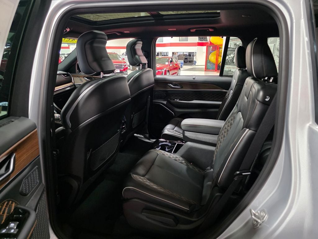 2024 Jeep Grand Cherokee L Summit