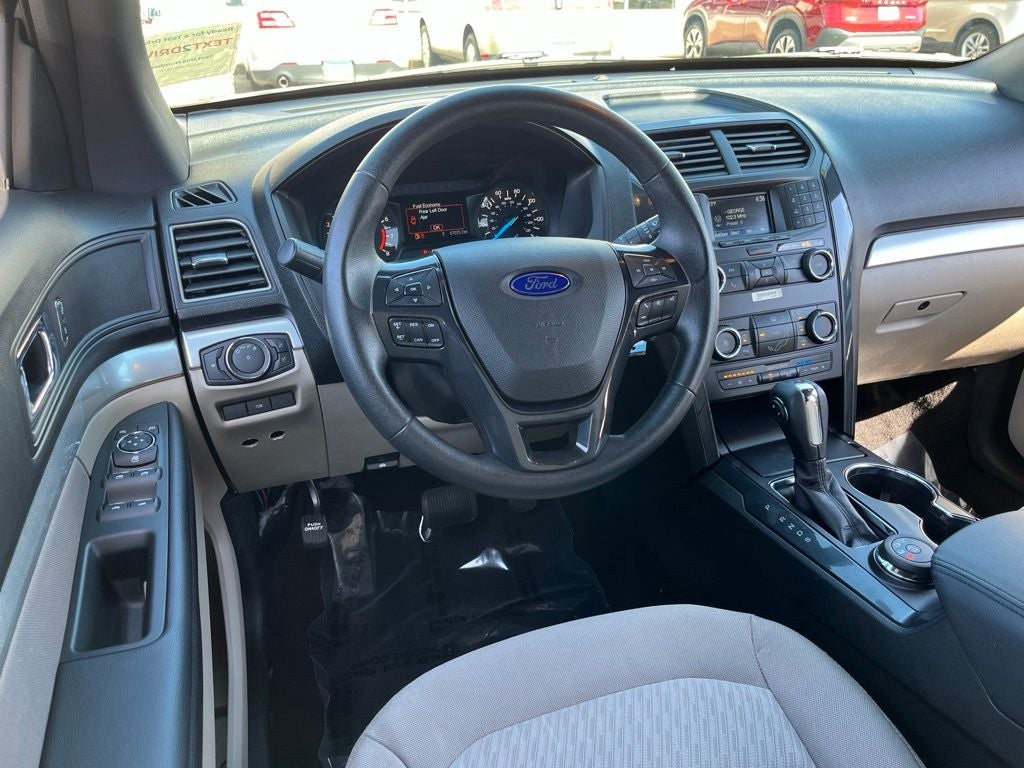 2018 Ford Explorer Base