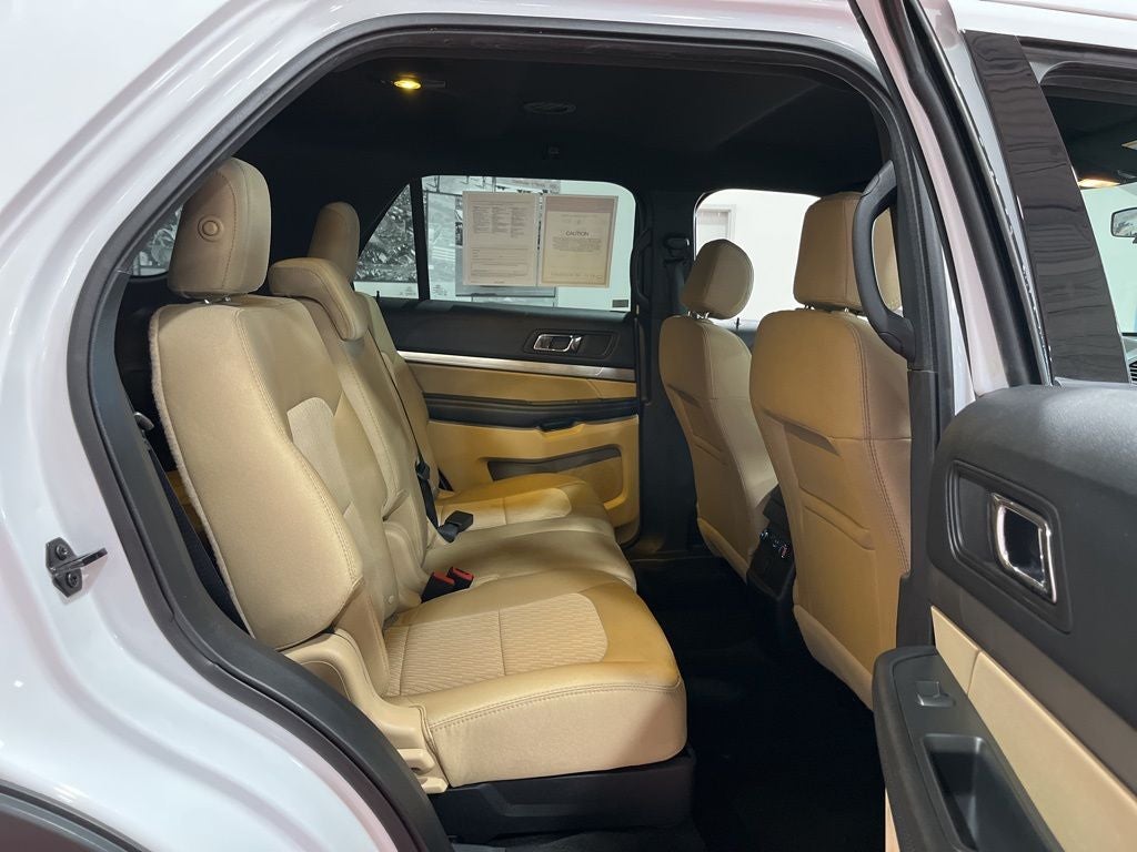 2017 Ford Explorer Base