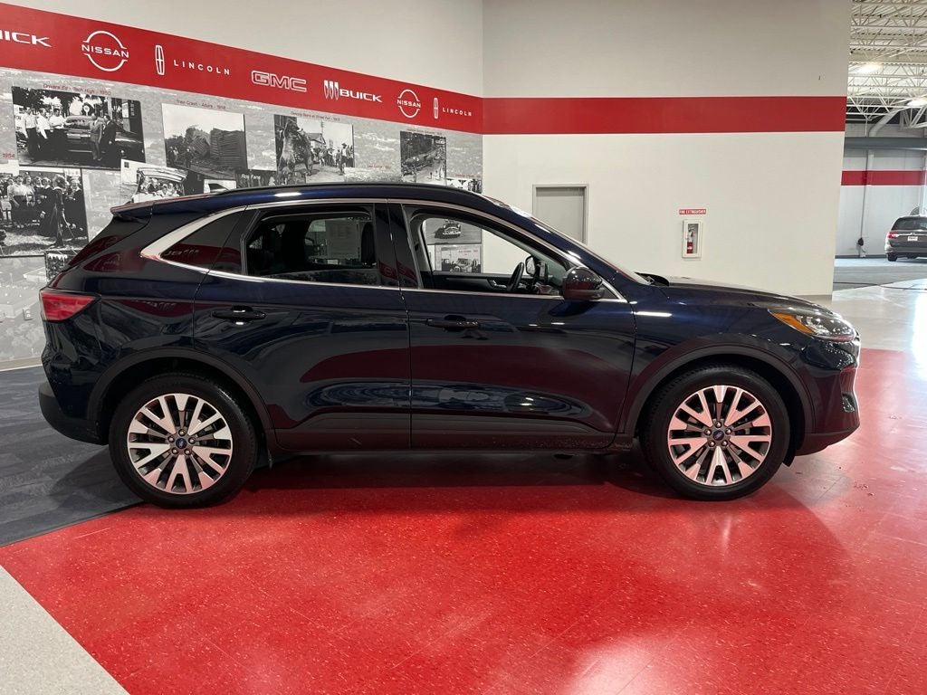 2021 Ford Escape Hybrid Titanium