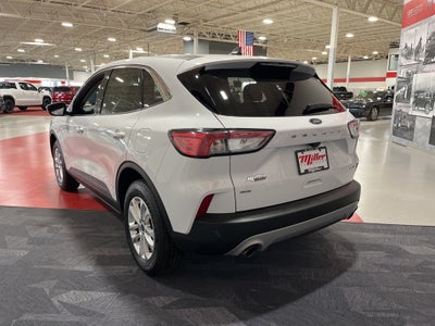2020 Ford Escape SE