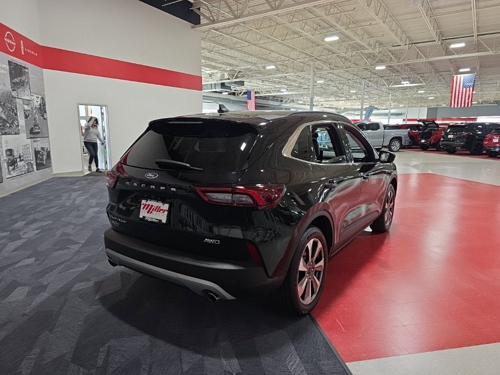 2025 Ford Escape Platinum