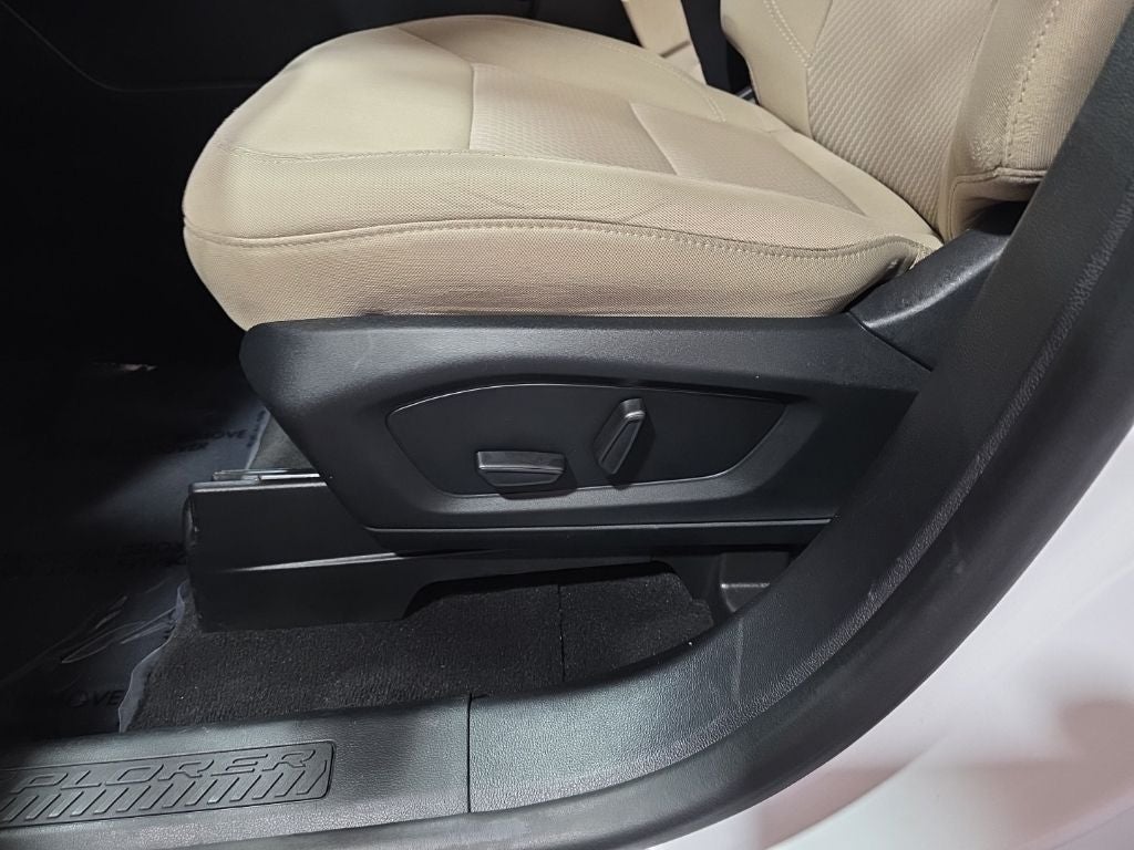 2021 Ford Explorer Base