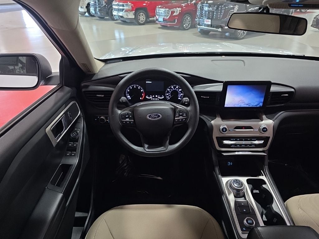 2021 Ford Explorer Base