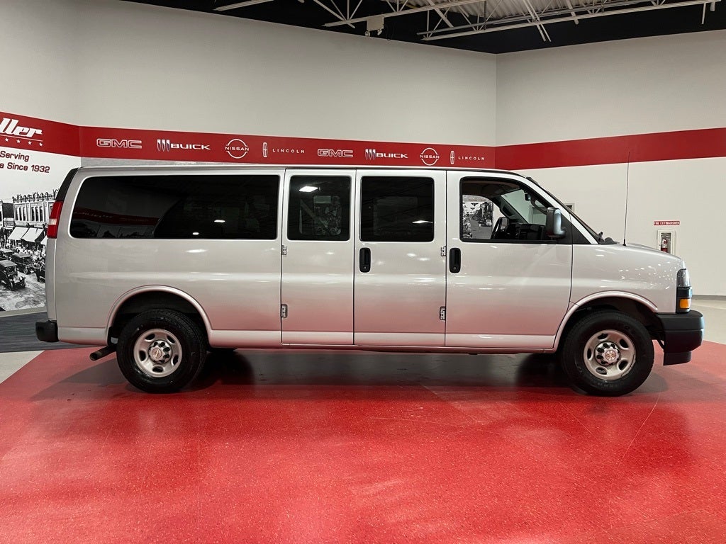 2020 Chevrolet Express 3500 LS Passenger