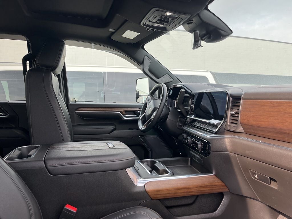 2024 Chevrolet Silverado 3500HD High Country