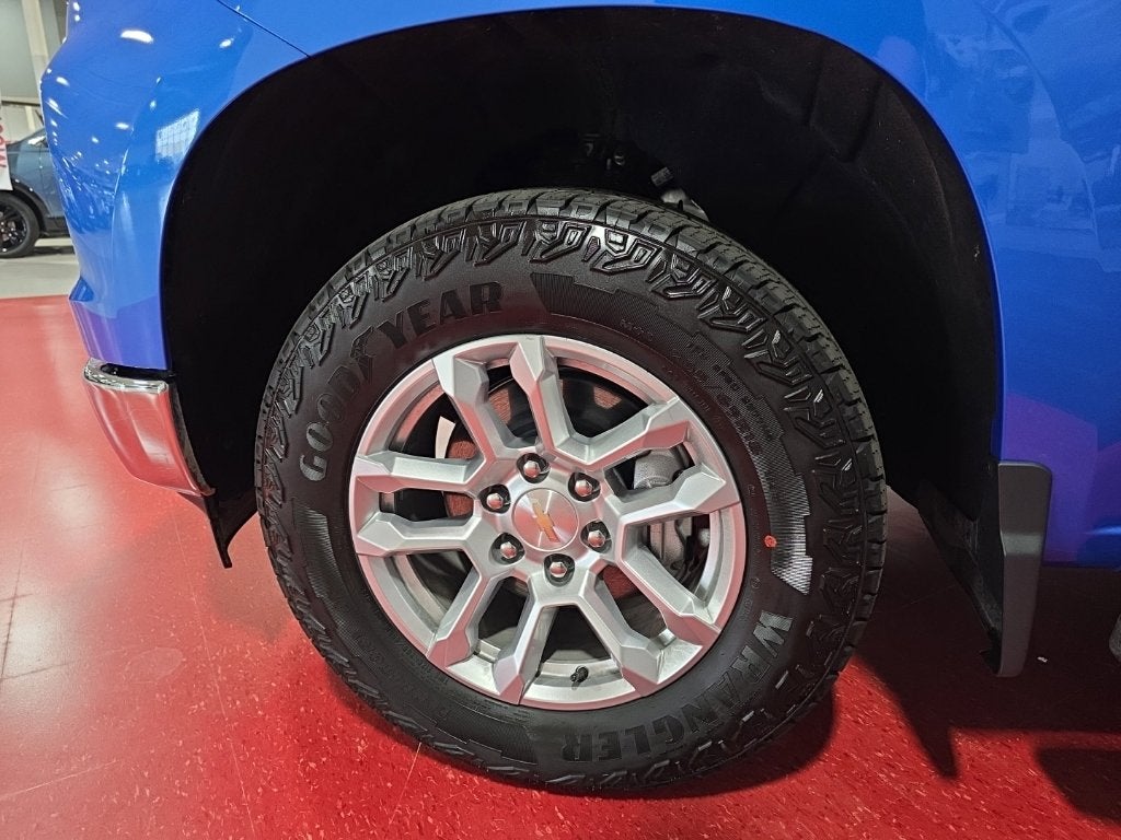 2026 Chevrolet Silverado 1500 LT LT1