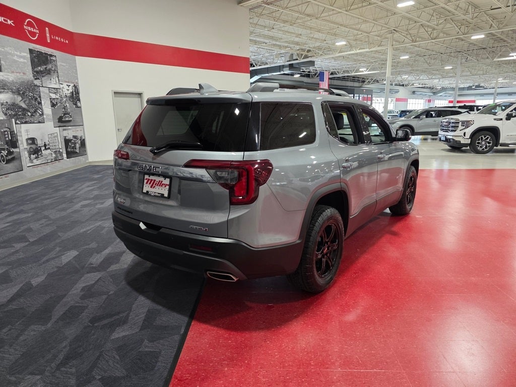 2023 GMC Acadia AT4