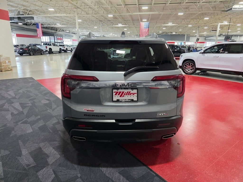 2023 GMC Acadia AT4