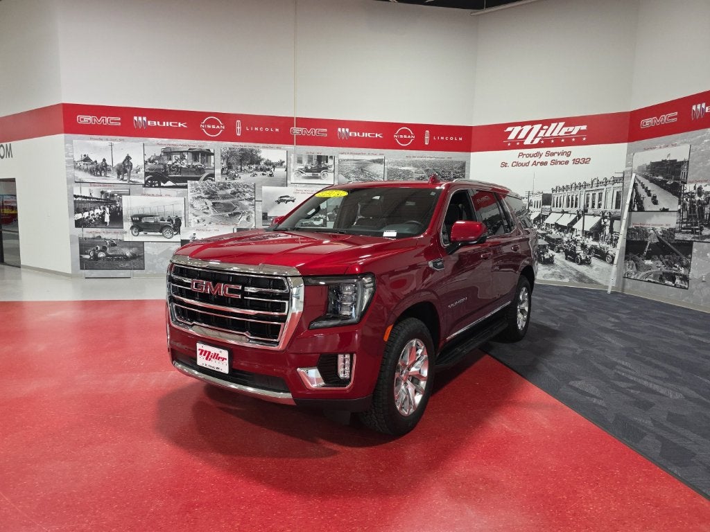 2023 GMC Yukon SLT