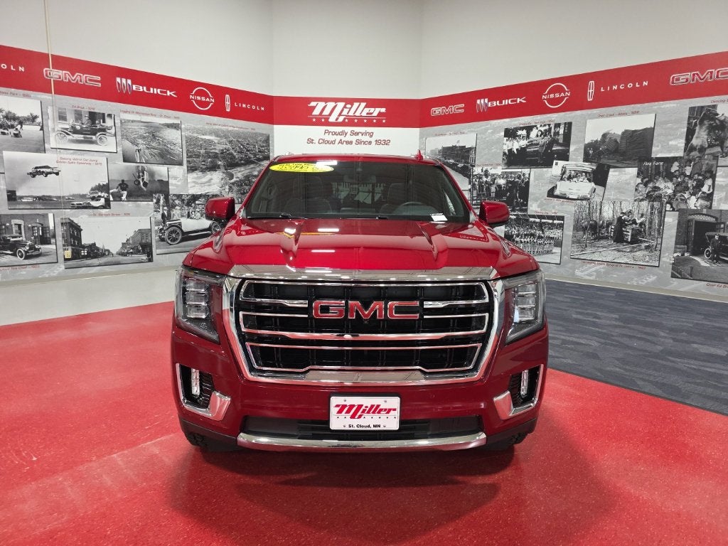 2023 GMC Yukon SLT