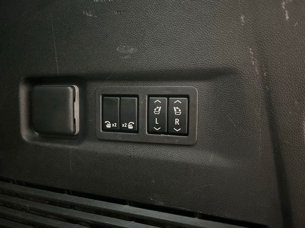 2023 GMC Yukon XL SLT CarBravo Certified