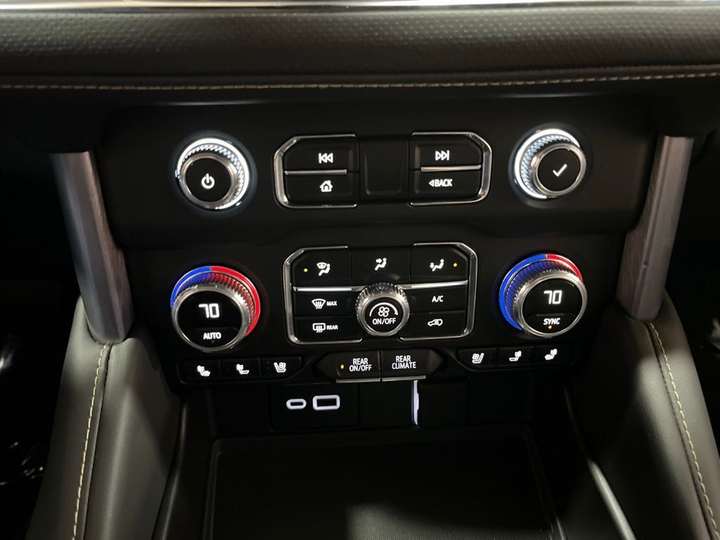 2024 GMC Yukon XL SLT Carbravo Certified