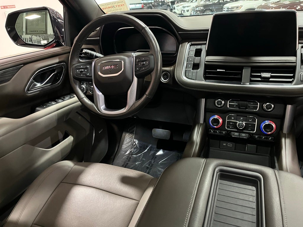 2022 GMC Yukon XL SLT