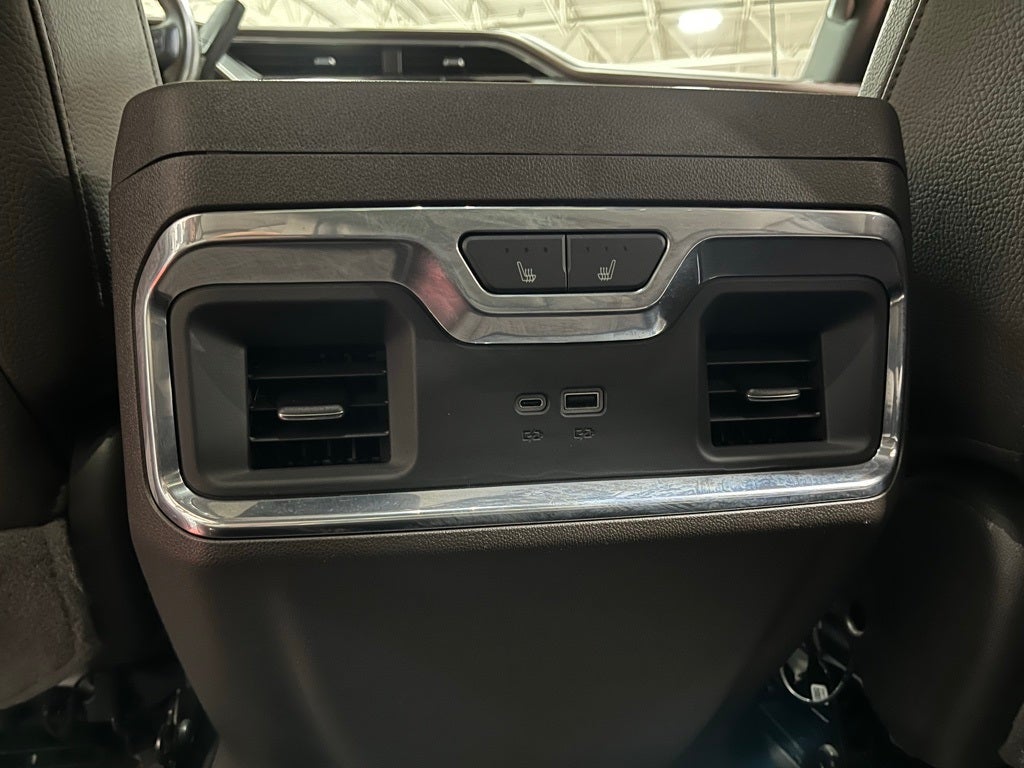 2024 GMC Sierra 3500HD Denali