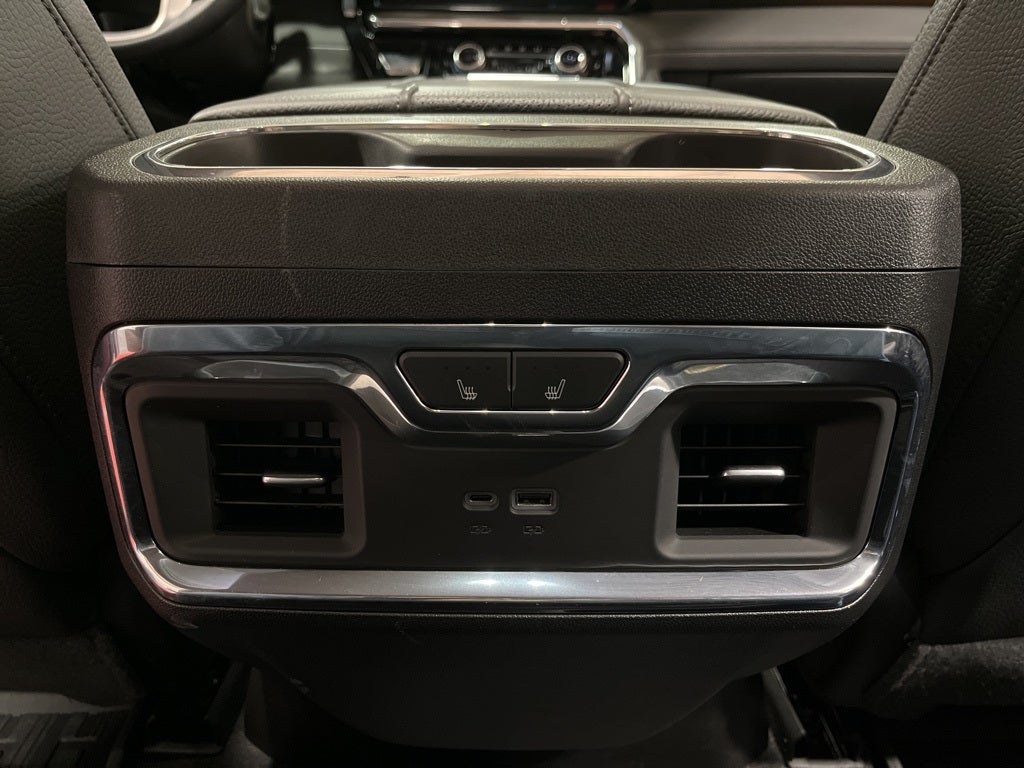 2024 GMC Sierra 3500HD Denali