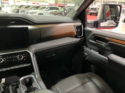 2025 GMC Sierra 3500HD Denali