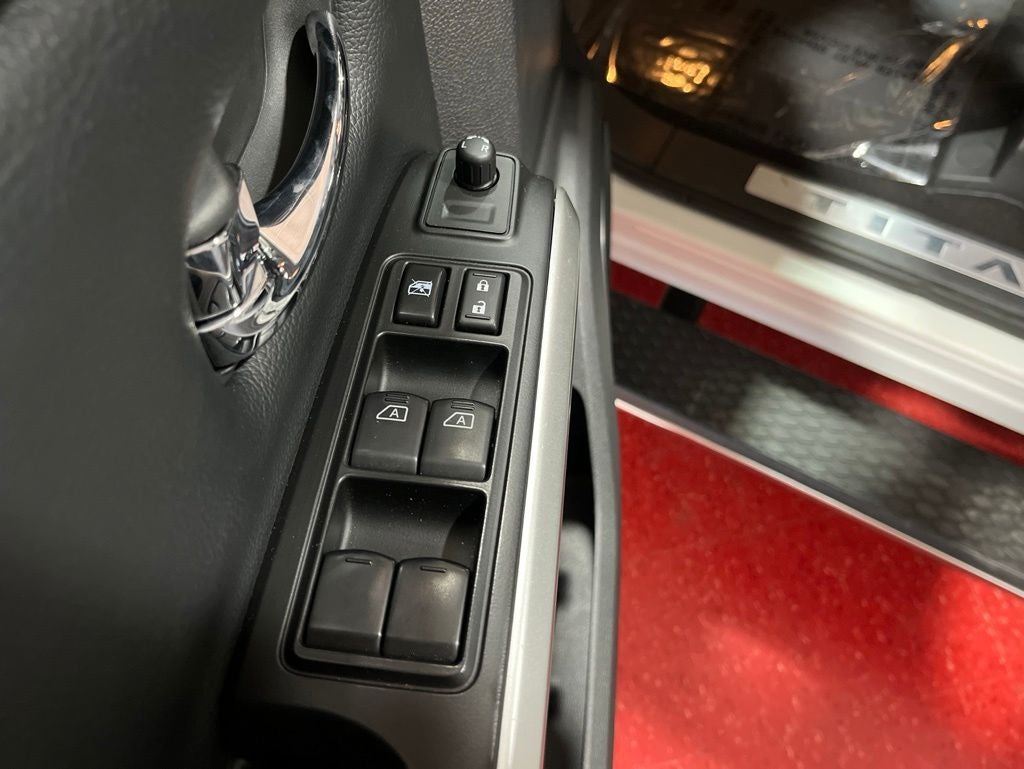 2017 Nissan Titan SL Carbravo Certified
