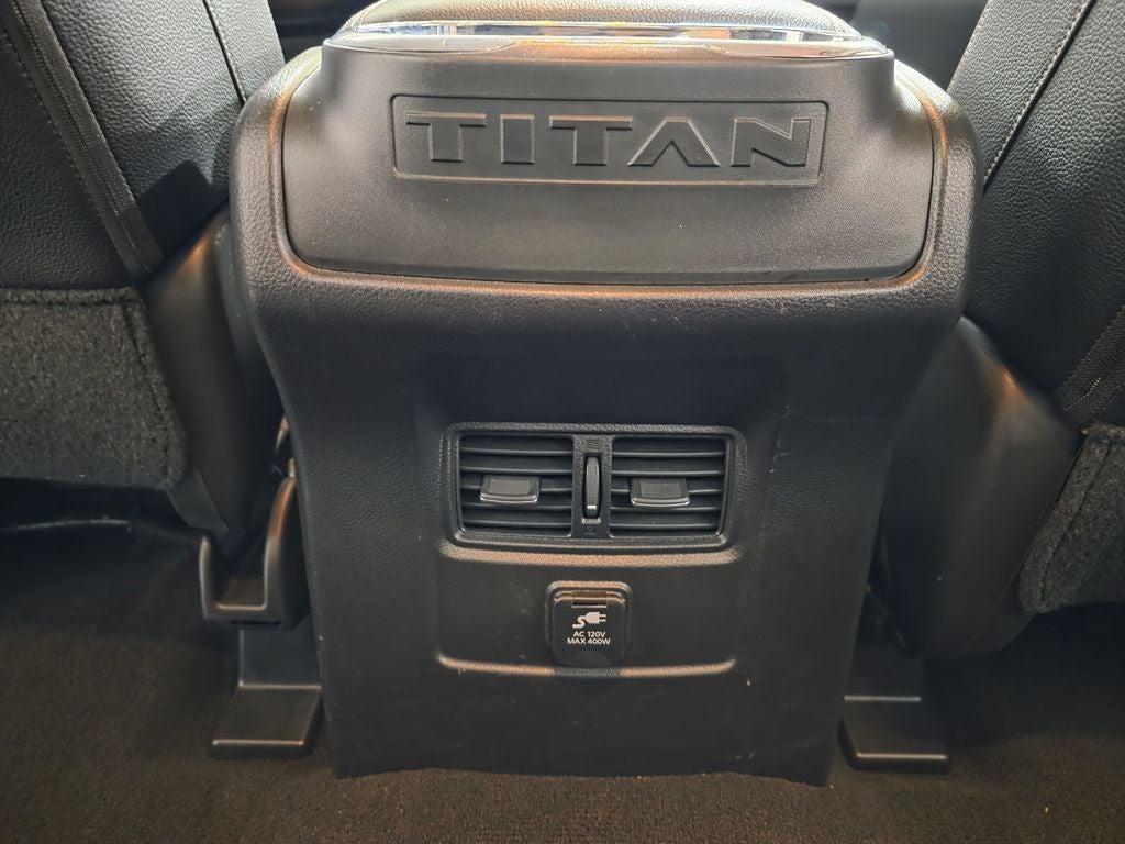 2017 Nissan Titan SL