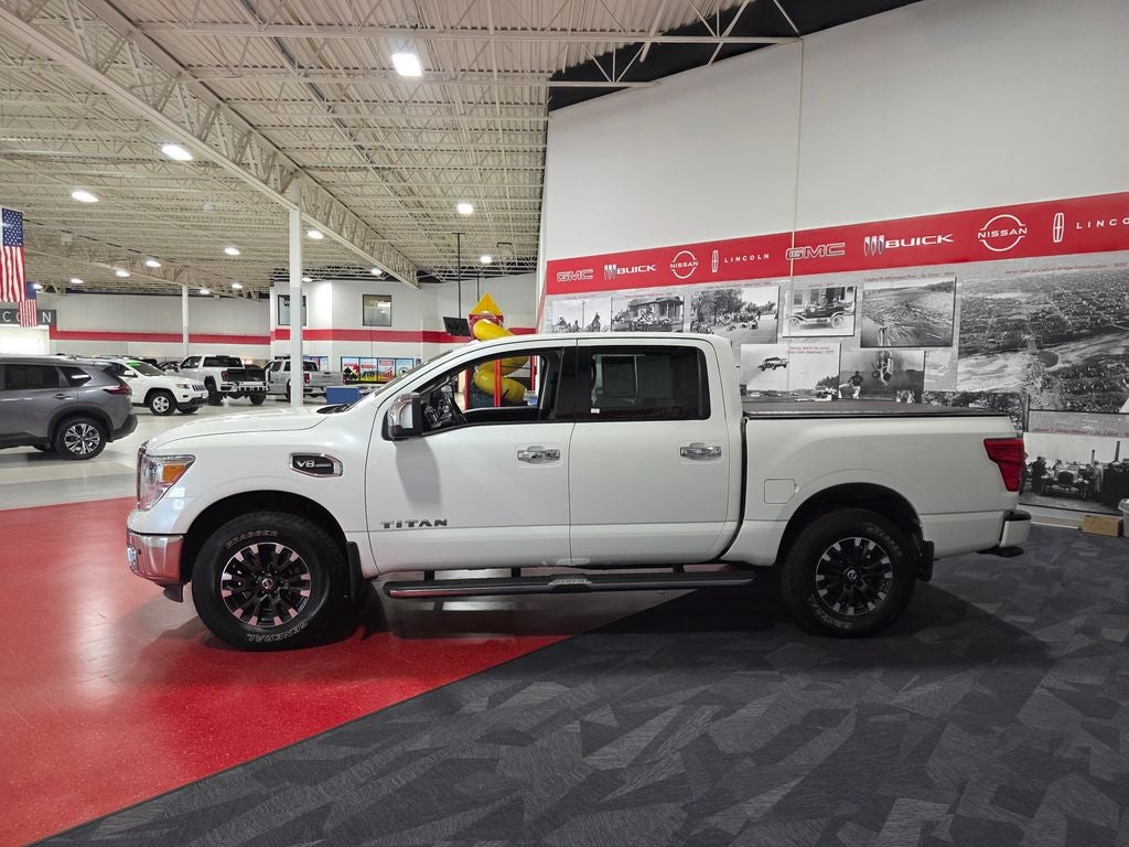 2017 Nissan Titan SL