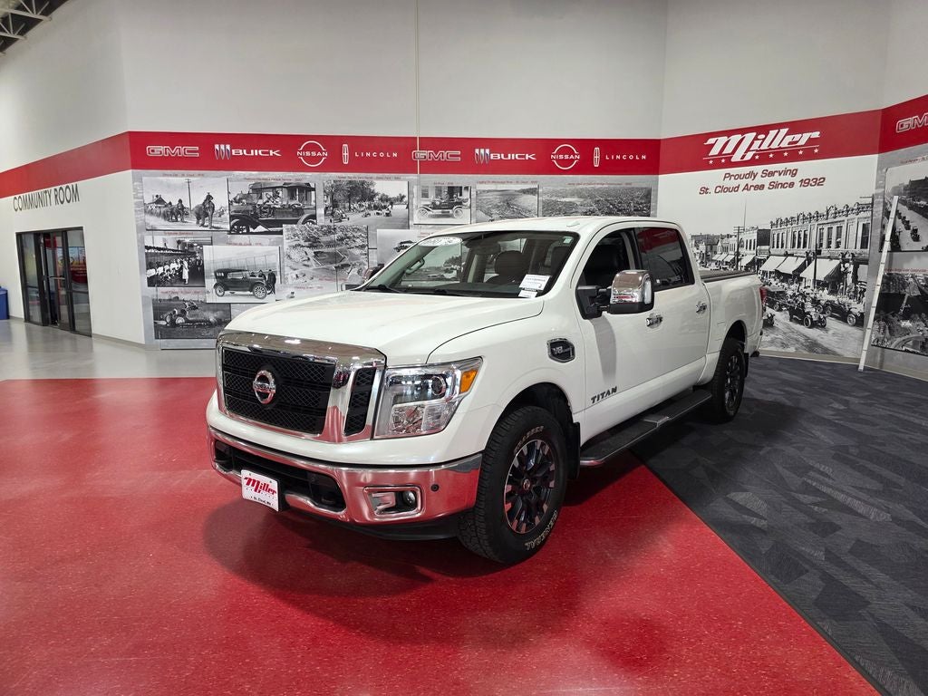 2017 Nissan Titan SL