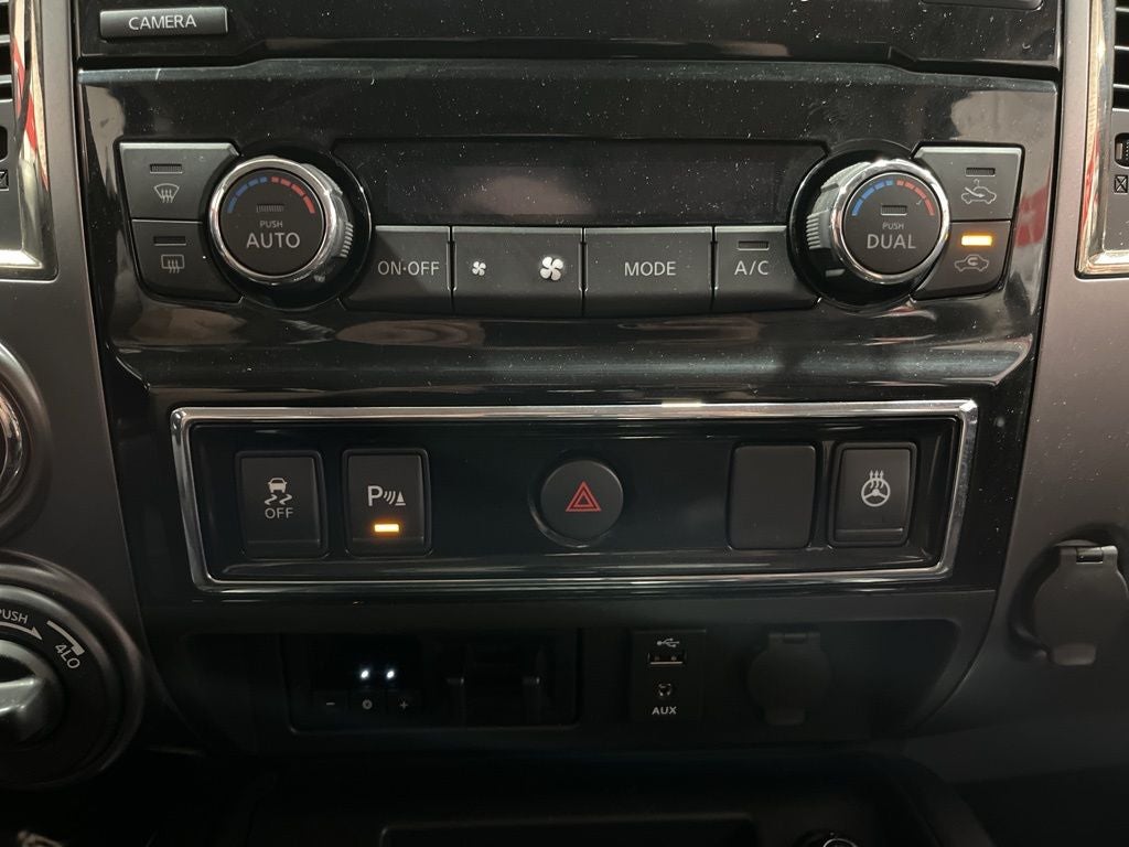 2016 Nissan Titan XD Platinum Reserve Carbravo