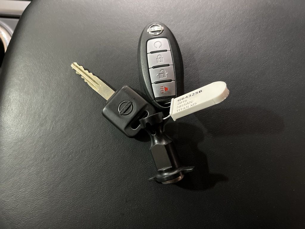 2016 Nissan Titan XD Platinum Reserve Carbravo