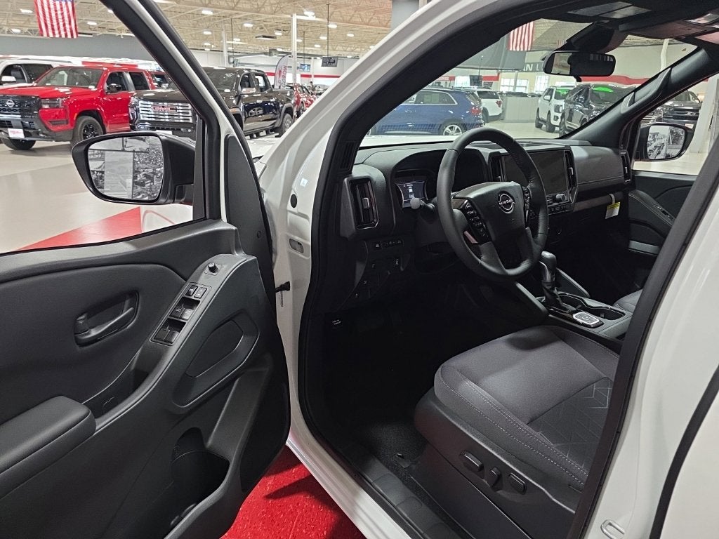 2027 Nissan Frontier SV