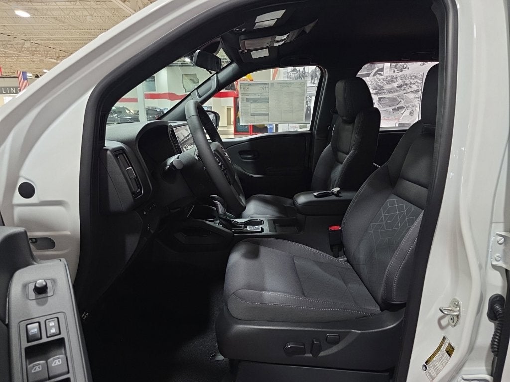 2027 Nissan Frontier SV