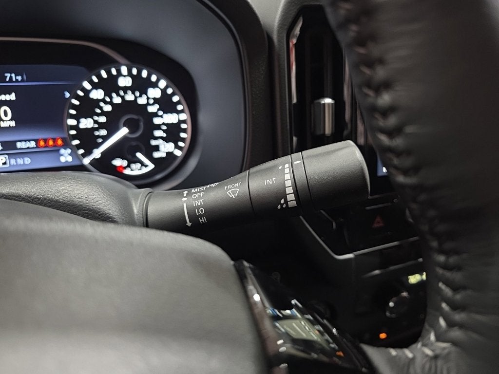 2027 Nissan Frontier SV