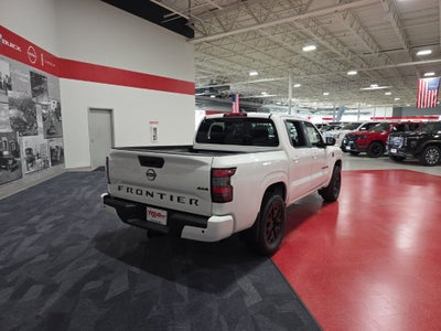 2027 Nissan Frontier SV