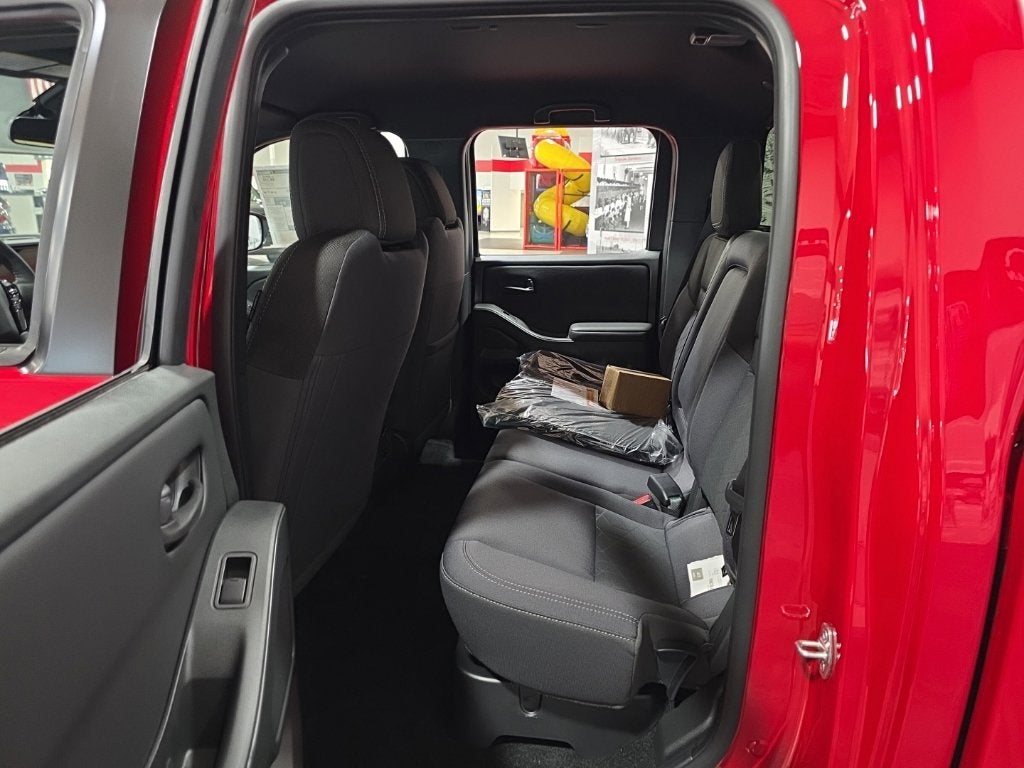 2027 Nissan Frontier SV