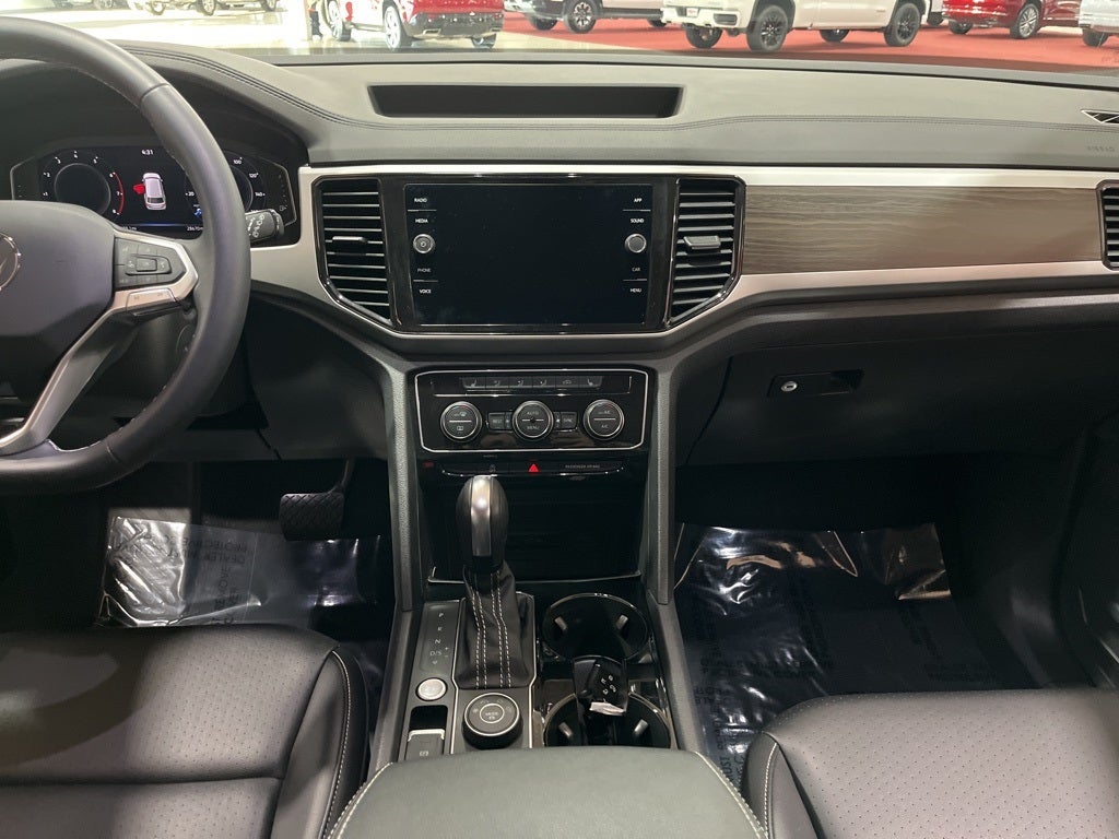 2022 Volkswagen Atlas 3.6L V6 SE w/Technology