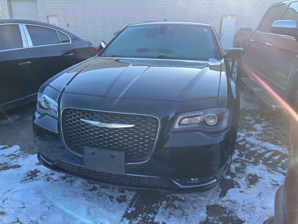 2017 Chrysler 300 S