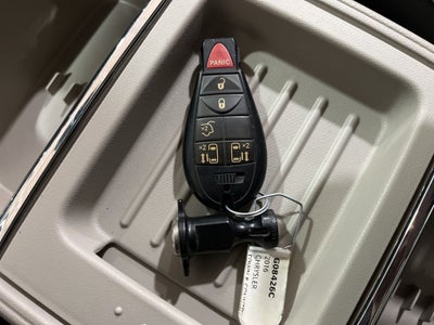 2016 Chrysler Town & Country Touring