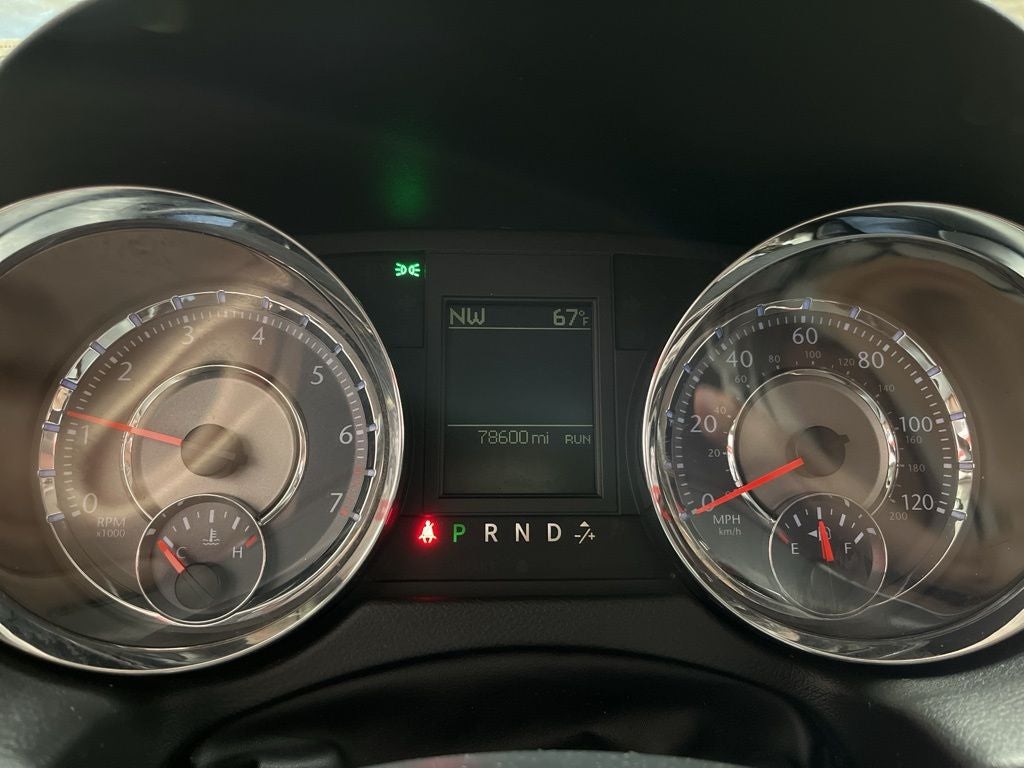 2016 Chrysler Town & Country Touring