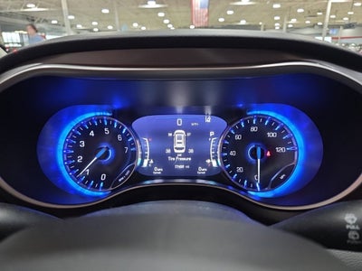 2023 Chrysler Pacifica Touring L Carbravo GM CPO