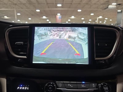 2024 Chrysler Pacifica Touring L CarBravo Certified