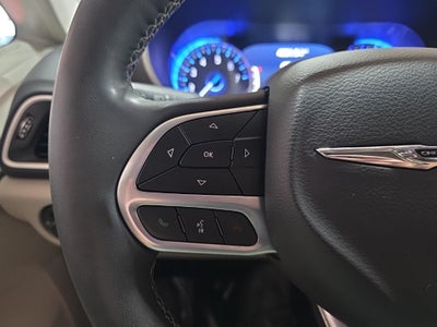 2024 Chrysler Pacifica Touring L CarBravo Certified