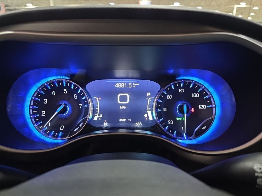 2024 Chrysler Pacifica Touring L CarBravo Certified