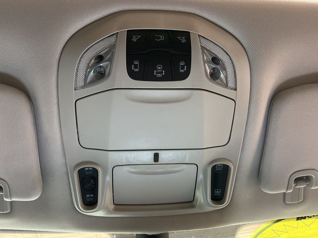 2024 Chrysler Pacifica Limited Carbravo CPO