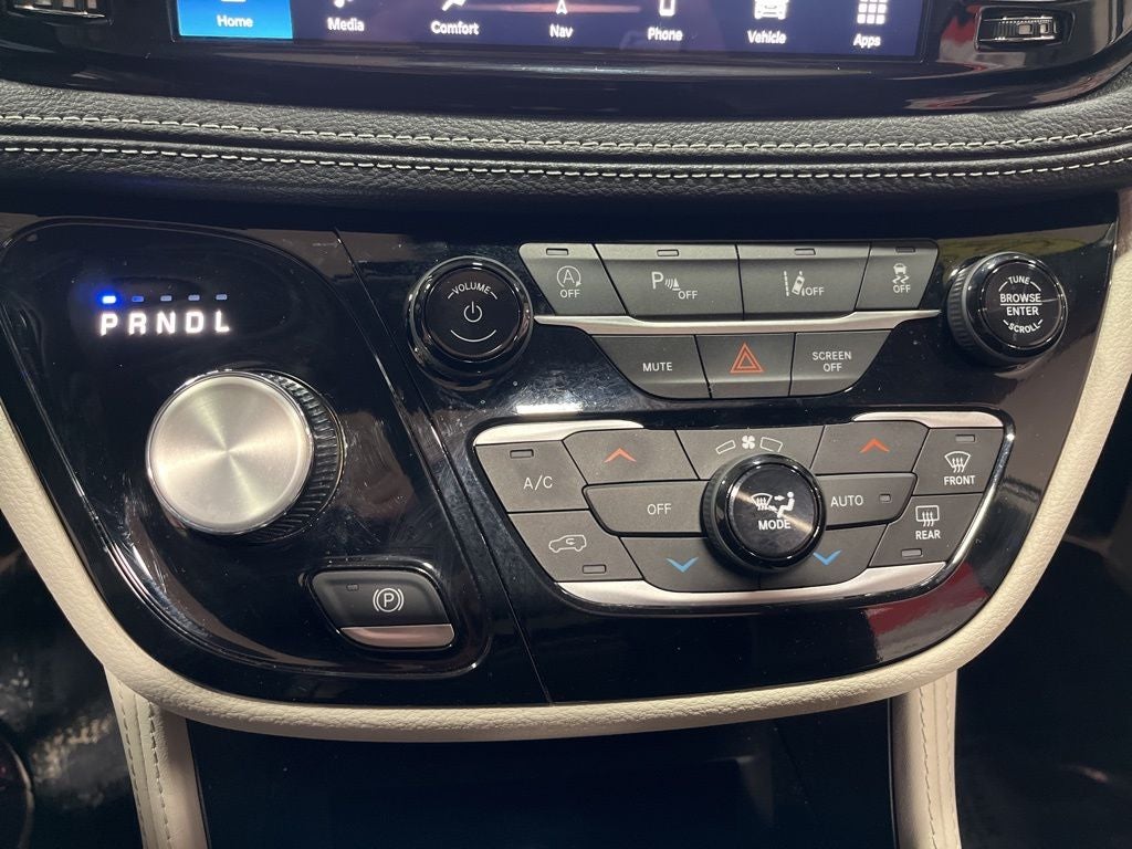 2024 Chrysler Pacifica Limited Carbravo CPO