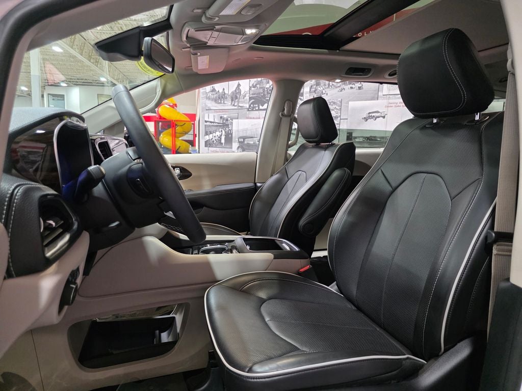 2024 Chrysler Pacifica Limited Carbravo CPO