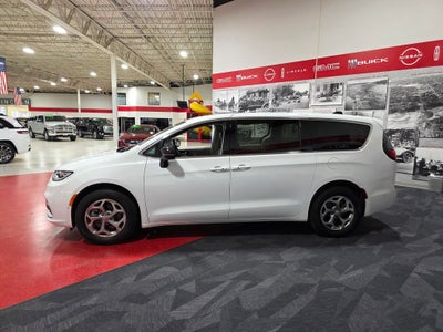 2024 Chrysler Pacifica Limited Carbravo CPO