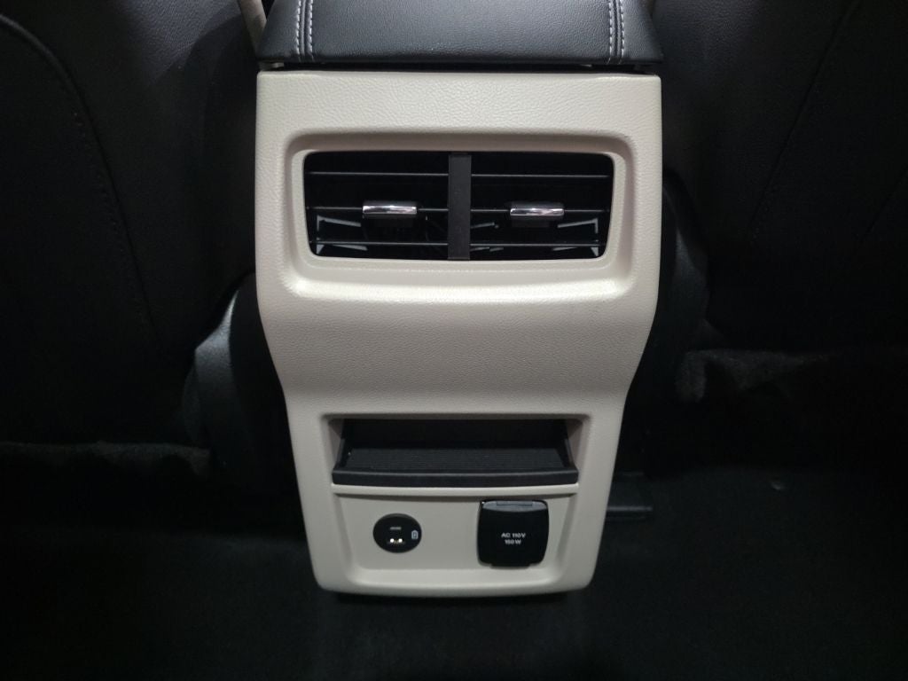 2022 Ford Edge Titanium Carbravo Certified