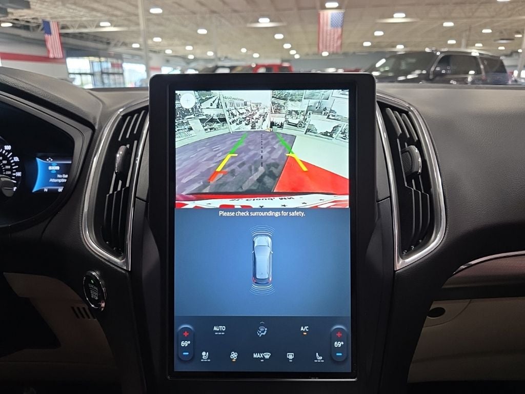 2022 Ford Edge Titanium Carbravo Certified