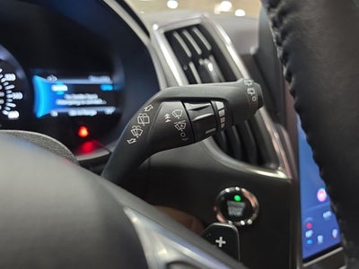 2022 Ford Edge Titanium Carbravo Certified