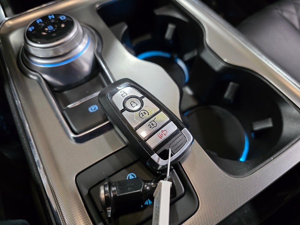 2023 Ford Edge Titanium